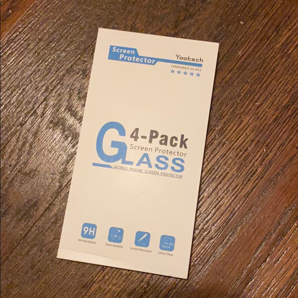 Glass 4 pack mobile phone screen protector